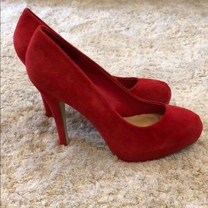 Steve Madden Traisie Red Suede Pumps NWOT